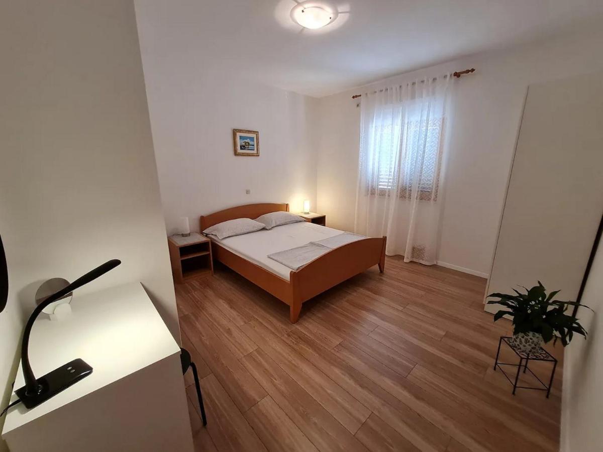 Stella Apartment
